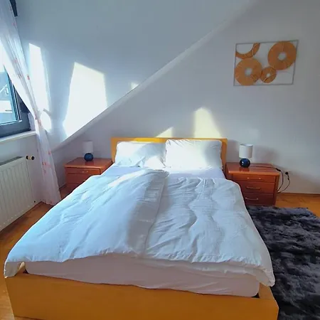 Apartmán Zentrale Mit Wohnkueche Fuer Bis 6 Gaeste *