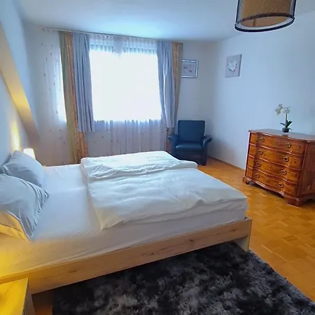 Zentrale Mit Wohnkueche Fuer Bis 6 Gaeste