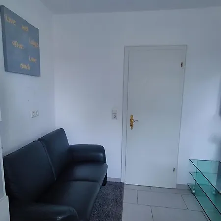 Zentrale Mit Wohnkueche Fuer Bis 6 Gaeste Appartement *