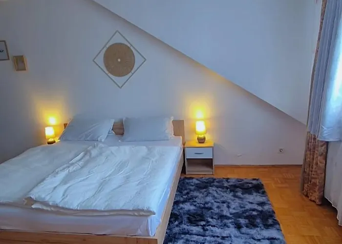 Appartement Zentrale Mit Wohnkueche Fuer Bis 6 Gaeste