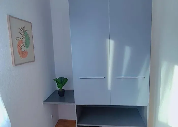 Zentrale Mit Wohnkueche Fuer Bis 6 Gaeste Oberhausen (North Rhine-Westphalia)