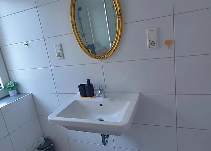 Appartement Zentrale Mit Wohnkueche Fuer Bis 6 Gaeste Oberhausen (North Rhine-Westphalia)